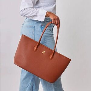 Glamaholic Lifestyle PebbleTote Bag